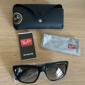 New in Box Ray-Ban Black Cat's Eye Sunglasses